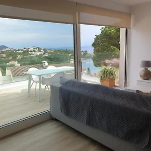 L'armonia Entre La Farella I Cau Del Llop Apartment
